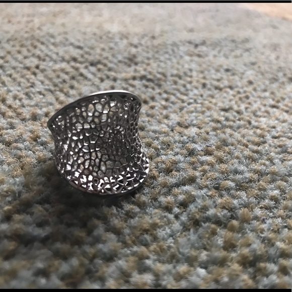 Silver Ring - Picture 2 of 3
